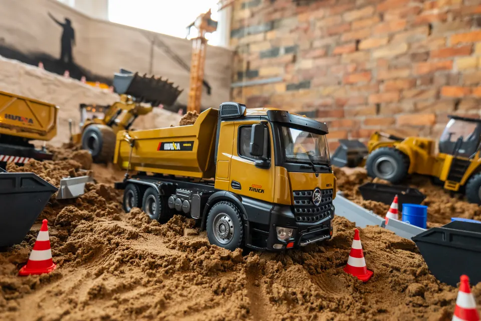 Dump trucks